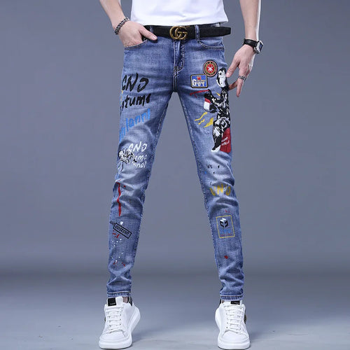 Mode bedruckte Jeans Herren Koreanische Marke Stickabzeichen Muster Jugend Zerrissene Kleine Füße Teenager Cowboy Bleistifthosen