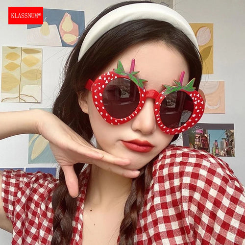 KLASSNUM Women Strawberry Funny Glasses Party Photo Decorations Birthday Wedding Supplies Adult Kids Party Dress Up Toys 2023