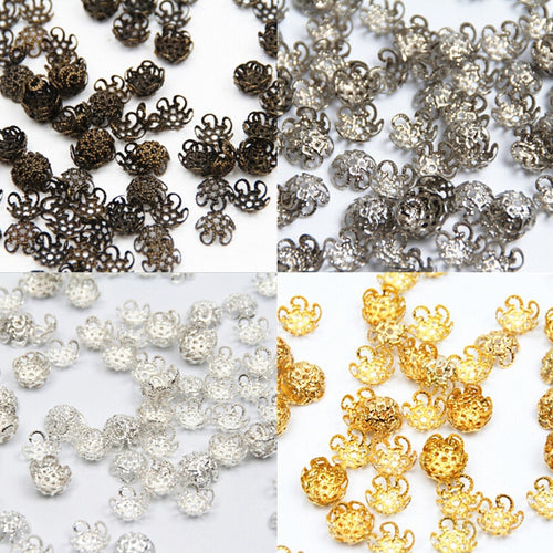 Perlenkappen 300 Teile/los Auswahl 4 Farben 5 Blatt hohle Blumen-Ende-Korn-Kappen 10 mm Schmuck-Entdeckungen, die DIY-Schmuckzubehör herstellen