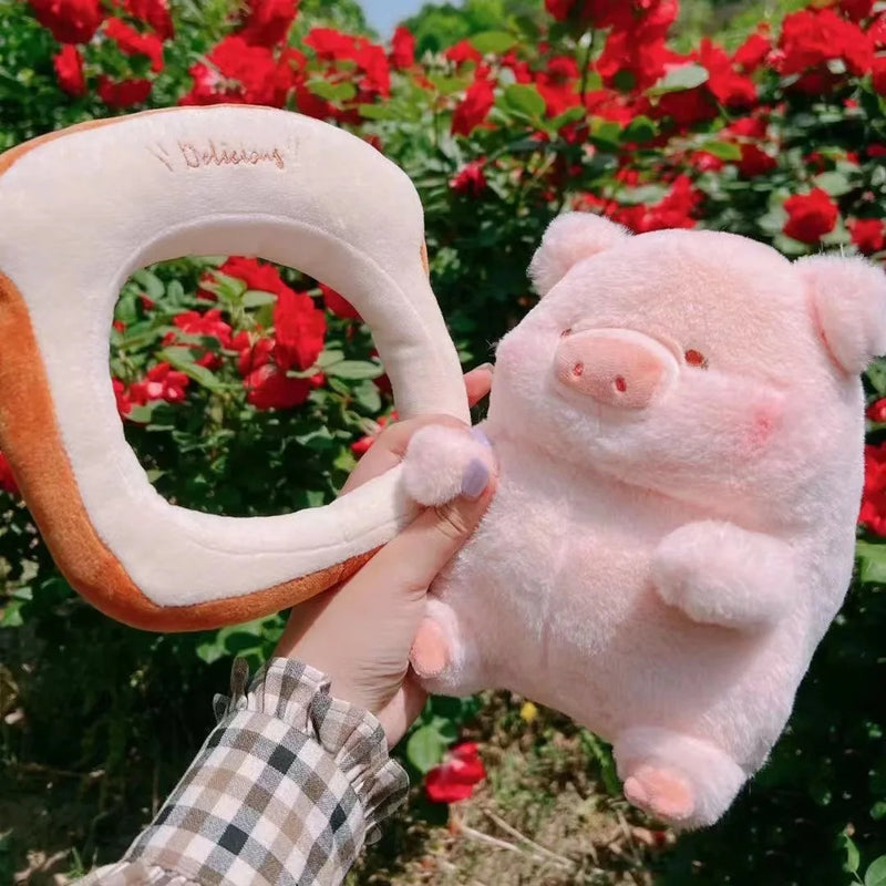 Kawaii Anime Lulu Pig Bread Plush Toy Creative Stuffed Animals Piggy Toast Doll Girl Birthday Toys Girlfriend Couple Cute Gift