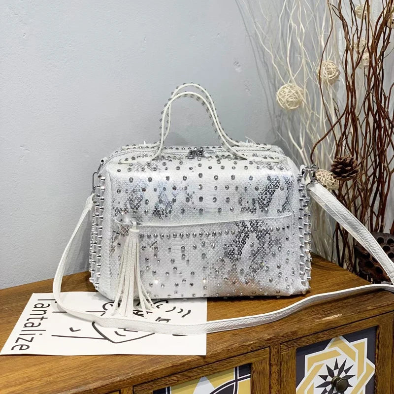 Women's bag luxury designer purses and handbags Shoulder bags vintage Rivet tote bag for women Large capacity travel bag purse
