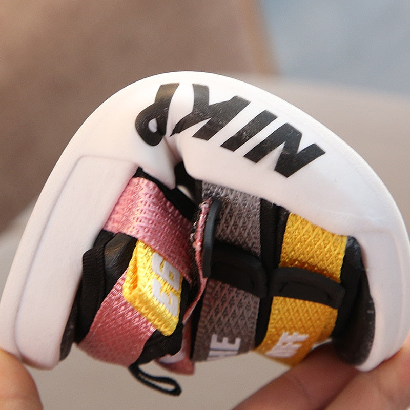 Erkek sandalet yumuşak alt çocuk plaj ayakkabısı çocuk sandaletleri bebek rahat sandalet kızlar plaj ayakkabısı çocuklar rahat sandalet