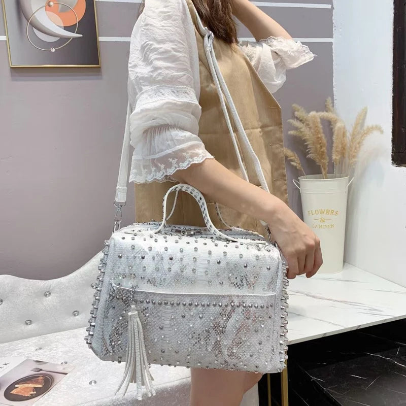 Women's bag luxury designer purses and handbags Shoulder bags vintage Rivet tote bag for women Large capacity travel bag purse