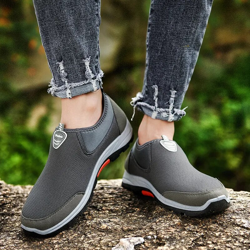 2021 Summer Men Shoes Lightweight Sneakers Men Fashion Casual Walking Shoes Breathable Slip on Mens Loafers Zapatillas Hombre