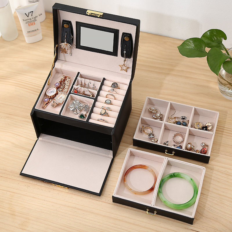 Three Layers 2022 Classical High Quality Leather Jewelry Box Necklace Display Exquisite Makeup Case Jewelry Organizer