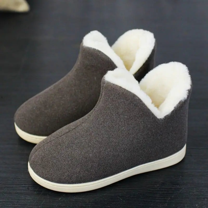 Family Unisex Suede Home Slippers Men Plush Warm Shoes 2023 Anti-Slip Fur Furry Faux Suede Brand Slippers Man Women Velvet Shoes