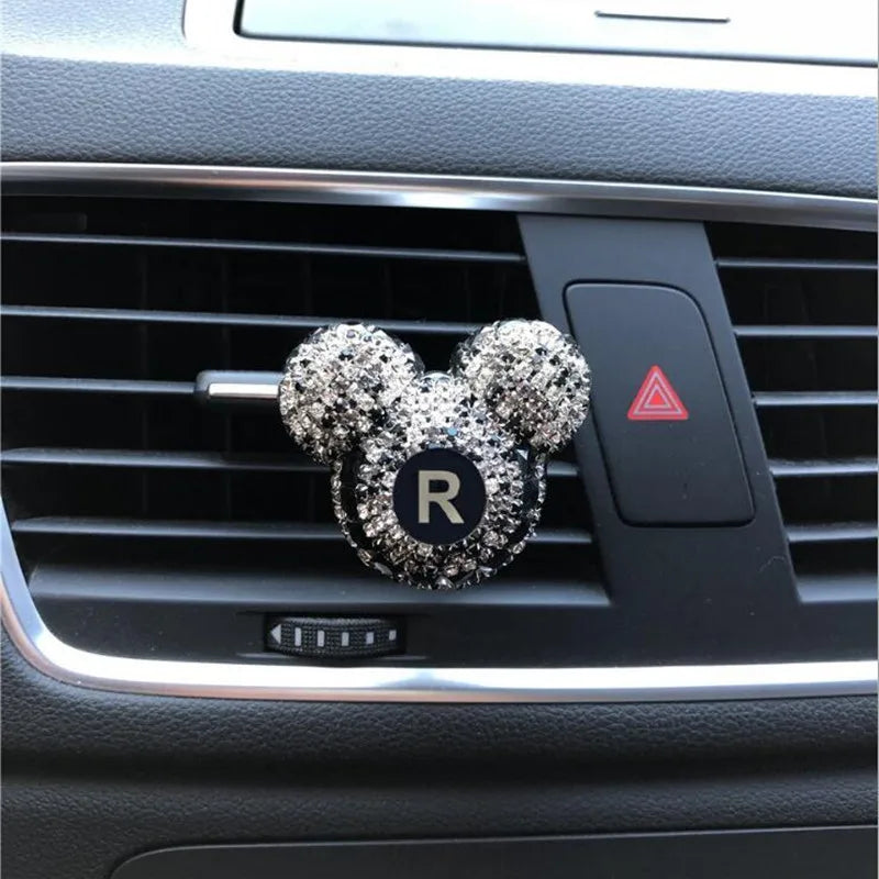 Custom Letters Car perfume Black Diamond Automobile Air conditioner Outlet clip Car Air Freshener Lady Perfumes Car Accessories