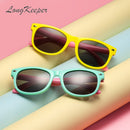 LongKeeper Spiegel Kinder Sonnenbrillen mit Etui Jungen Mädchen Polarisiert Silikon Sicherer Sonnenschutz Brille Geschenk Für Kinder Baby UV400 Gafas
