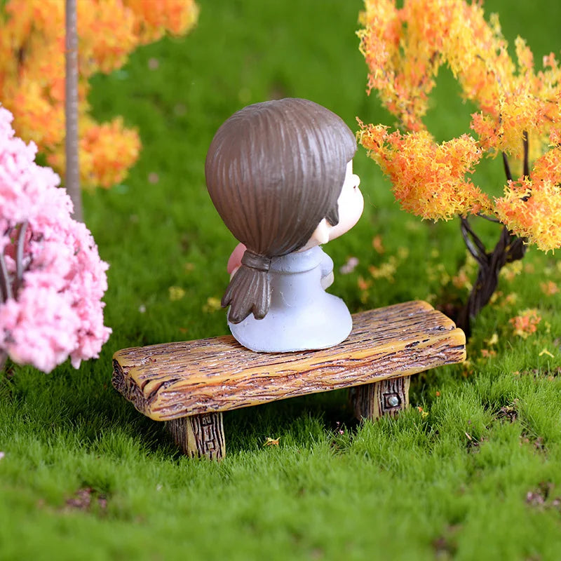 Hot Bench Resin Figurine Micro Landscape Diy Home Kawaii Room Decor Miniature Fairy Garden Decoration Accessories Modern Figure