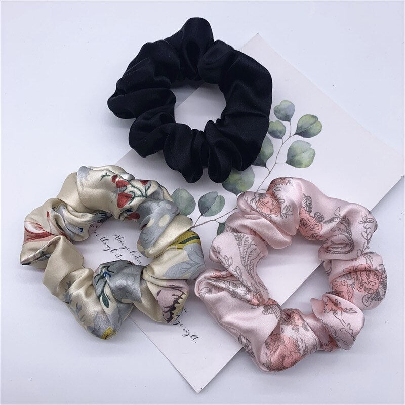 100% Pure Silk Hair Scrunchie Width 3.5cm Hair Ties Band Girls Ponytail Holder Luxurious Colors Sold by one pack of 3pcs