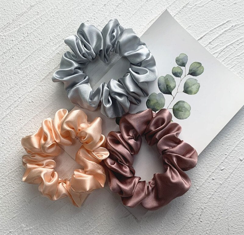 100% Pure Silk Hair Scrunchie Width 3.5cm Hair Ties Band Girls Ponytail Holder Luxurious Colors Sold by one pack of 3pcs