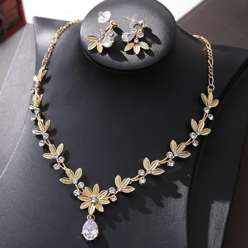 Luxury Crystal Pearl Leaf Bridal Jewelry Sets Rhinestone Crown Tiaras Necklace Earrings Set for Bride African Beads Jewelry Sets