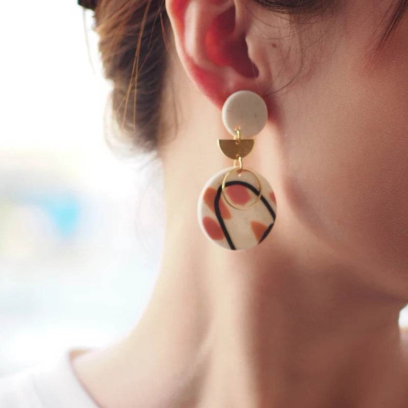 Colorful Natural Round Disc Floral Abstract Pattern Handmade Polymer Clay Brass Hoop Statements Dangle Earrings Women Jewelry