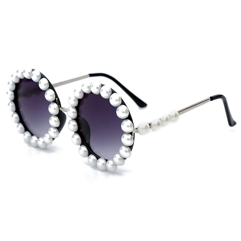 Vintage Pearl Round Sunglasses Women New Luxury Brand Designer Fashion Alloy Oversized Diamond Glasses Men Retro Shades Oculos