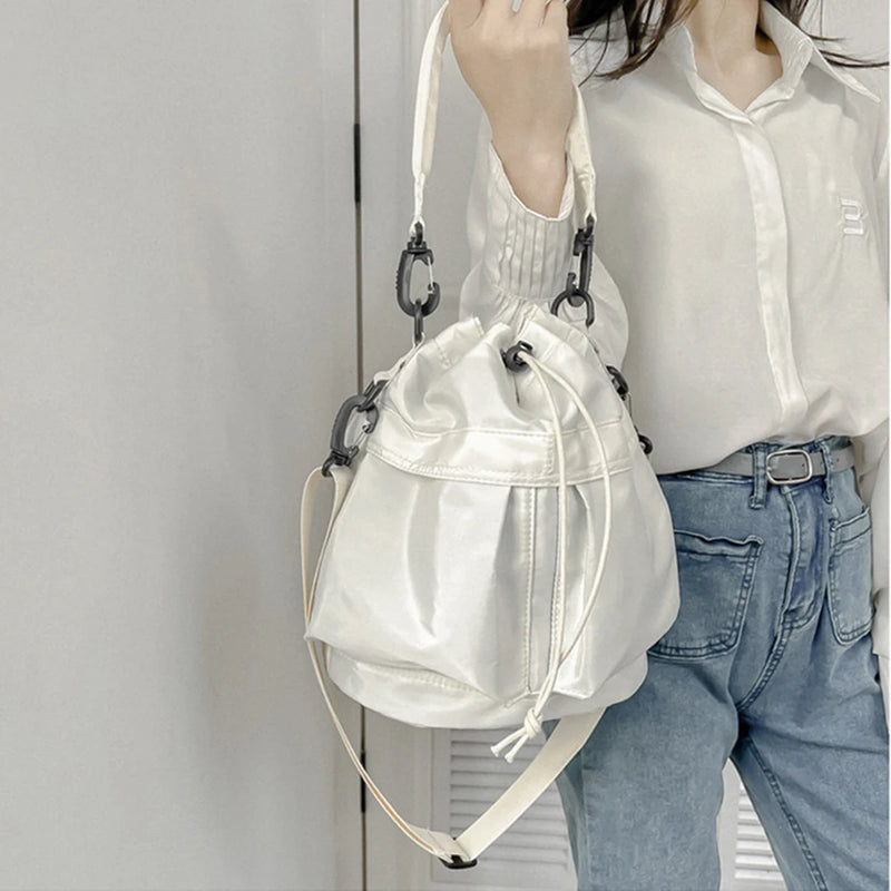New Fashion Women Handbags Waterproof Nylon Shoulder Bags Large Capacity Crossbody Bags for Women Portable Drawstring Bucket Bag