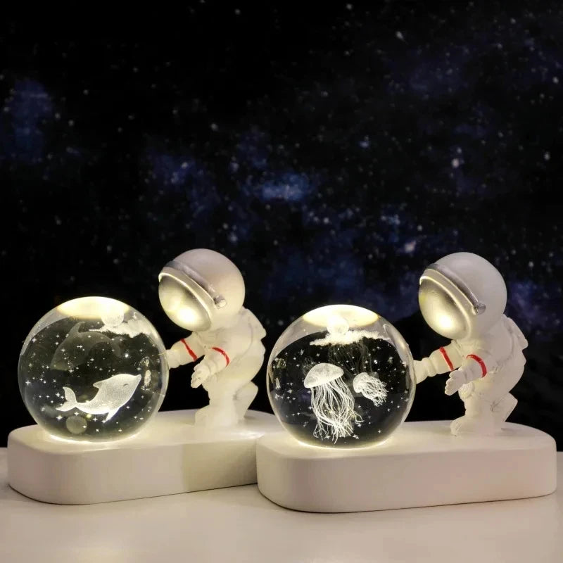 3D Astronaut Crystal Ball Creative LED Night Light For Children Bedroom Planet Space Solar System Lamp USB Christmas Kid Gift