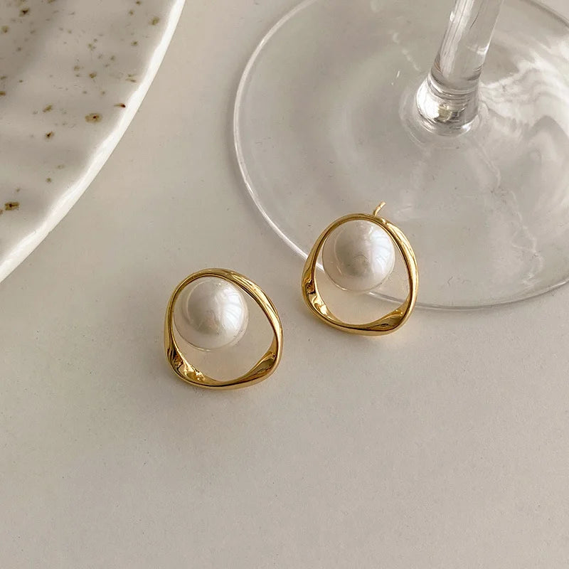 Imitation Pearl Earring For Women Gold Color Round Stud Earrings gift Irregular Design Unusual Fashion jewelry bijoux Femme