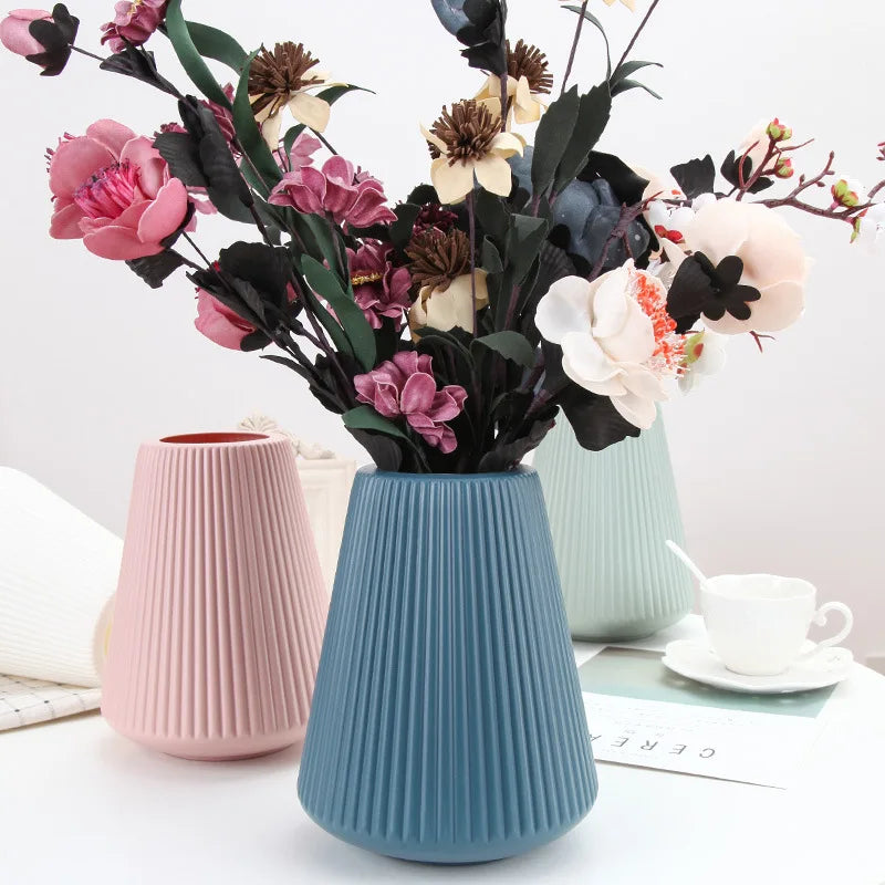 Nordic Creative Vase Home Decor Flower Vases for Homes Wet and Dry Planter Desk Decoration Imitation Ceramic Plastic Crafts