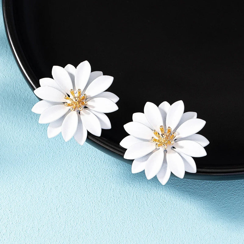 Candy Colored Flower Metal Earrings For Women Personalized Temperament Holiday Party Gift Fashion Jewelry Ear Accessories AE090