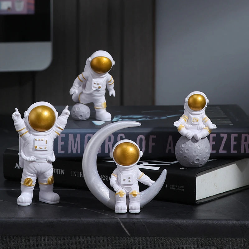 4 pcs Astronaut Figure Statue Figurine Spaceman Sculpture Educational Toy Desktop Home Decoration Astronaut Model For Kids Gift