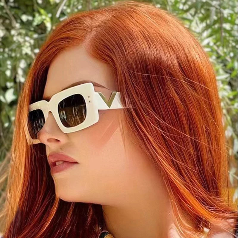 2024 New Retro High end Sun Glasses Square Leg V-shaped Metal Decoration Design Fashion Sunglasses Personality Trend Female