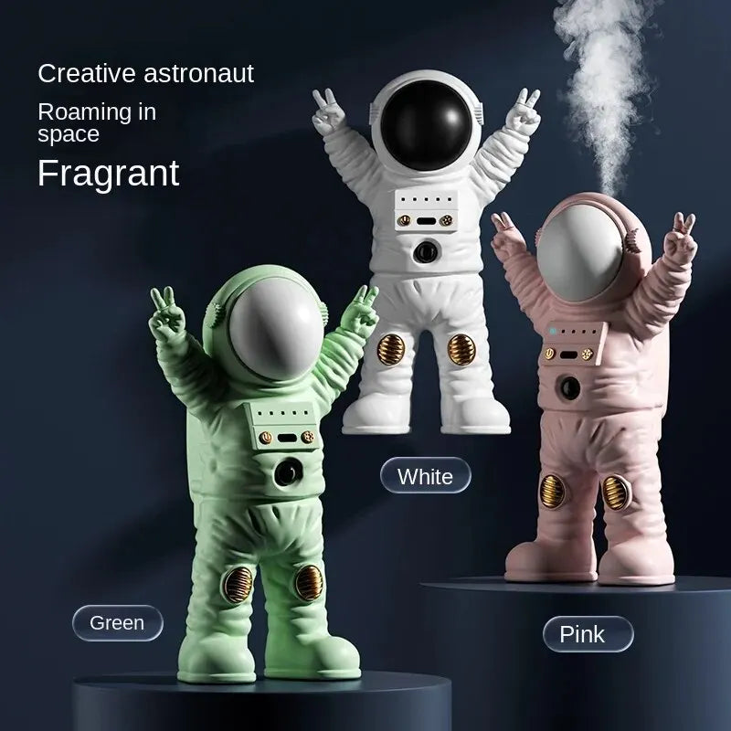 Atmospheric Astronaut-shaped Aromatherapy Machine, Human Body Sensing, with Night Light, Type-c Rechargeable, Portable