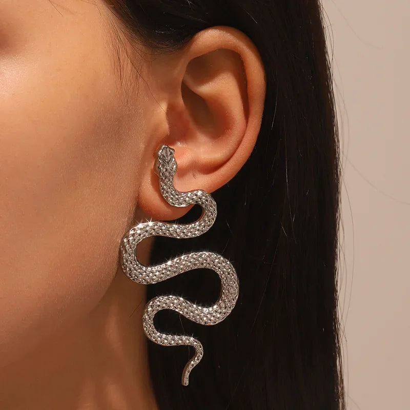 Fashion Trend Gothic Dark Exaggerated Snake Shaped Pendant Earrings for Women Temperament Personality Girl Jewelry Accessories