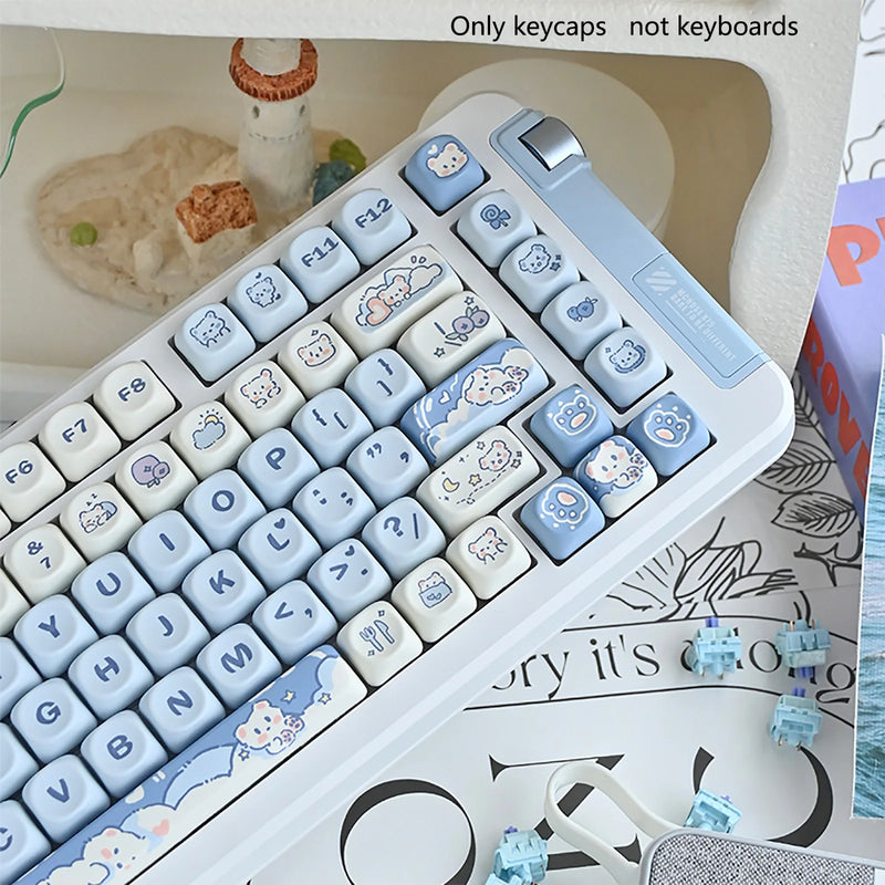 132keys Cute Blue Ice Cream Bears Keycap MOA Profile PBT Dye Sublimation Mechanical Keyboard For 61/64/68/84/75/87/96/104 Caps