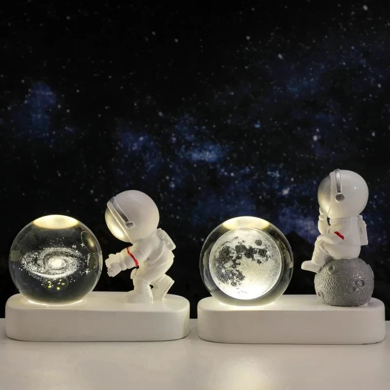 3D Astronaut Crystal Ball Creative LED Night Light For Children Bedroom Planet Space Solar System Lamp USB Christmas Kid Gift