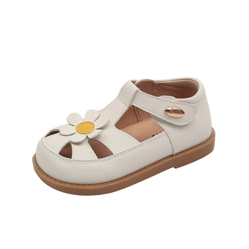 2024 New Summer Kids Sandals For Girls Leather Cuts-out Children Sandals Cute Flower Soft Sole Fashion Toddler Baby Shoes
