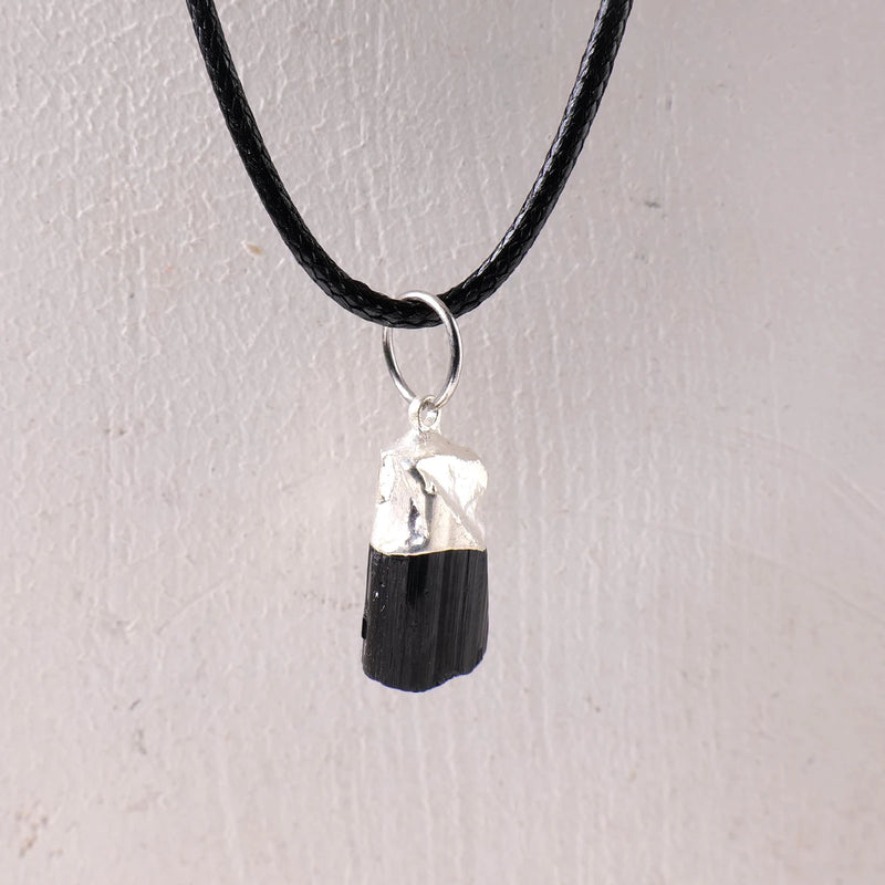 1pc Natural Crystal Raw Stone Black Tourmaline Pendant Aura Edging Stone Pillar Necklace Accessory Pendant