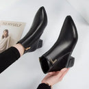 Short women's boots 2025 autumn/winter new Korean version medium thick heel short boots with zipper frosted face pointed single