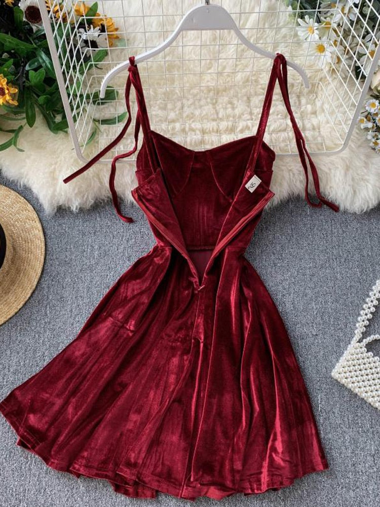 YuooMuoo Elegant Vintage Gothic Spaghetti Strap Dress 2022 Early Fall Basic Women Short Party Dresses Slim High Waist Mini Dress