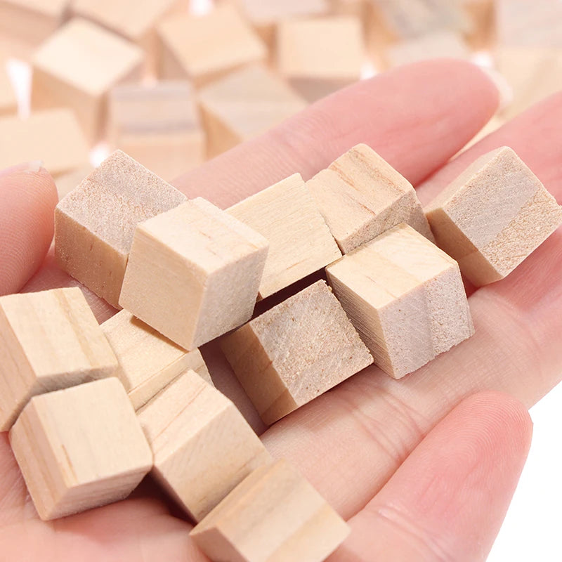 100PCS Unfinished Blank Mini DIY Wooden Square Blocks 1cm Wood Solid Cubes for Woodwork Craft Kids Toy Puzzle Making Material