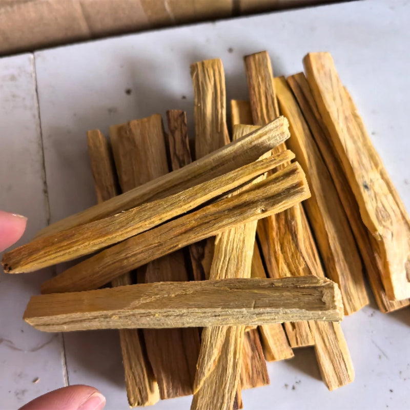 Palo Santo Natural Incense Sticks Purifying Healing Stress Relief Natural Crude Wood Strips Smudge Sticks for Home Living Room