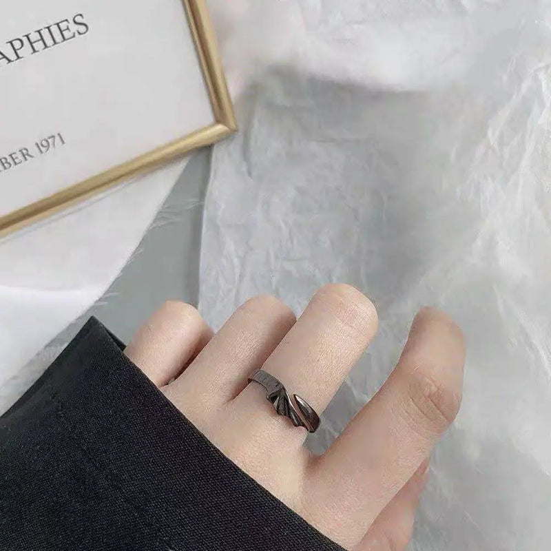 Hot Selling Fashion Creative Angel and Devil Female Wing Party Gift Metal Finger Ring Couple Ring Open Ring Fashion Jewelry