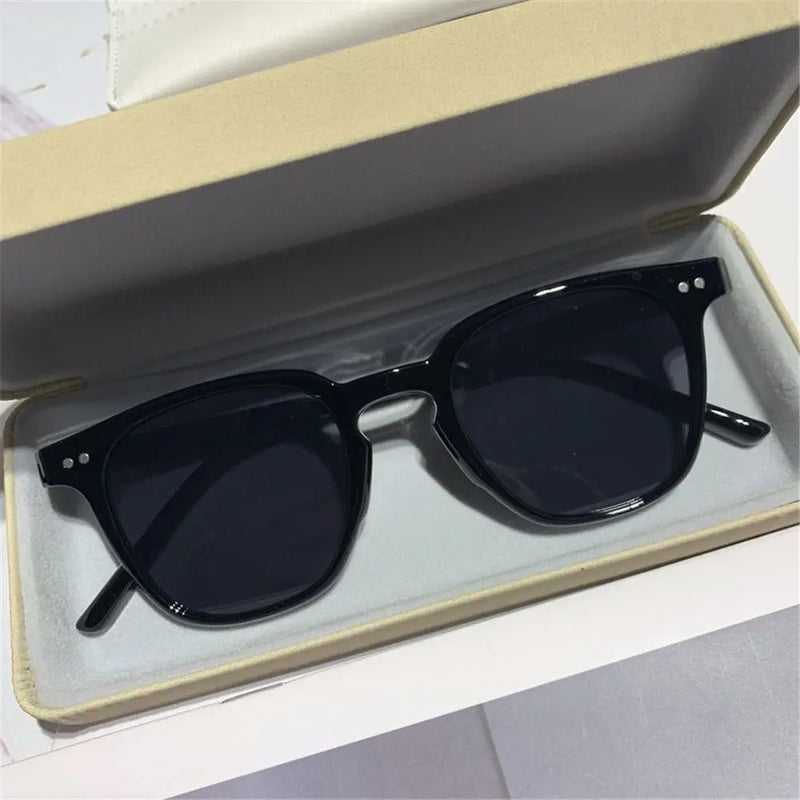 Women's Fashion Eyewear Sun Glasses Square Sunglasses Men Shades Vintage Oversized Sunglasses