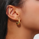 2022 Neue tägliche Basic Hohl U-Form Creolen für Frauen Kleine vergoldete Edelstahl-Ohrringe Anlaufgeschützter Schmuck