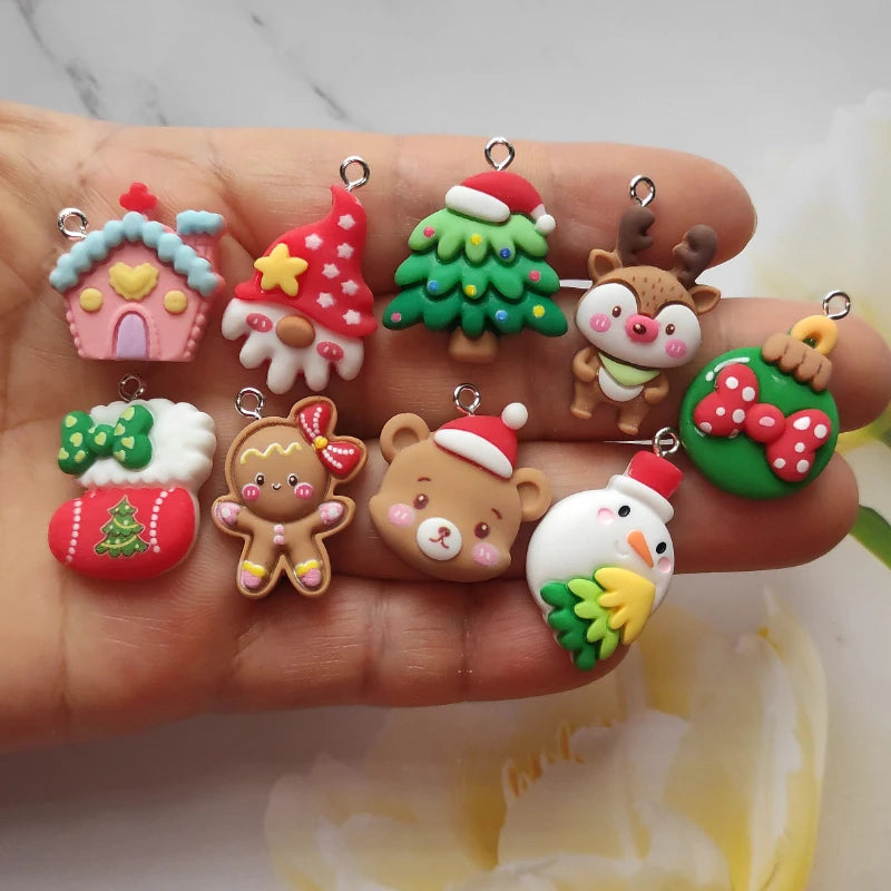 12Pcs Cartoon Christmas Series Charm Cute Snowman Deer Pendant Flat Back Cabochon DIY Jewelry Making Bracelet Earring Accessorie