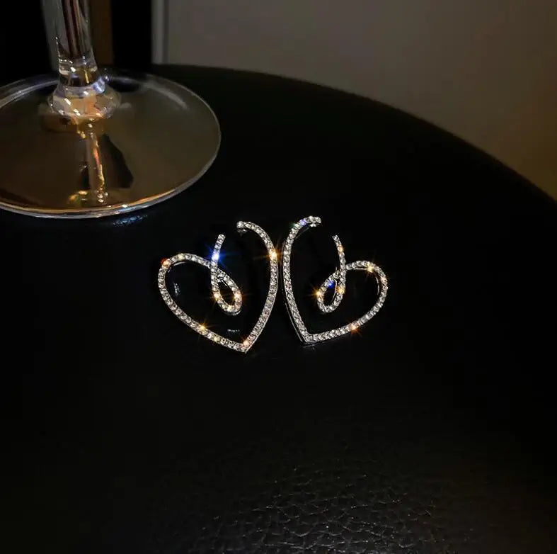 Exquisite Heart Shape Stud Earrings For Women Shining CZ Zircon Hollow Out Design Big Wedding Earring Girl Temperament Jewelry