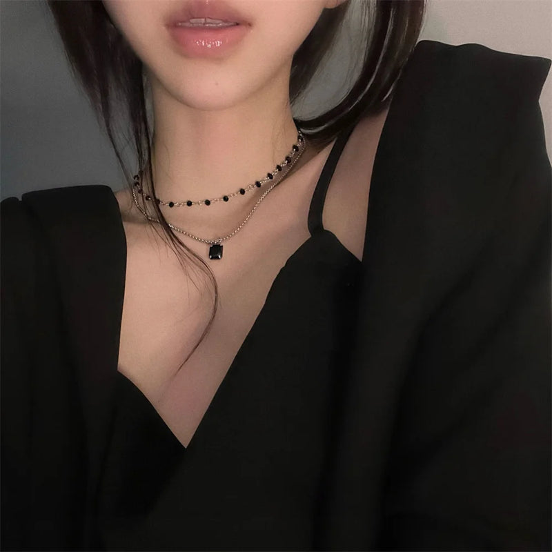 Retro Double Layer Clavicle Chain Necklace For Women Dark Style Black Acrylic Crystal Gemstone Choker Elegant Party Jewelry