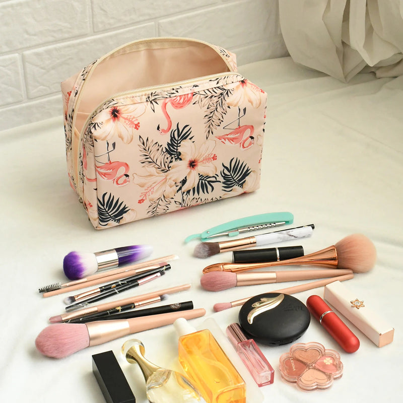 Large Flamingo Print Waterproof Cosmetic Bag for Travel Organized Storage Pouch Makeup Bags with Multiple Compartments