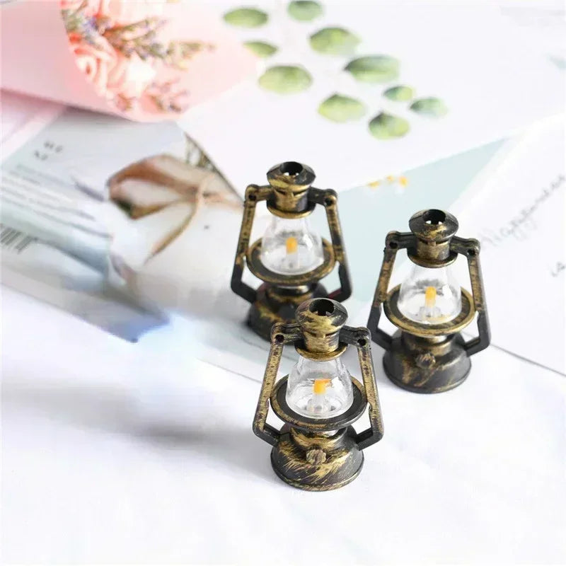 5/10PCS 37x54mm Scale Mini Kerosene Lantern Decor Miniature Oil Lamp Ornaments Fairy Garden AccessoriesHome Decoration