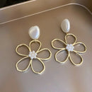 Elegant Hollow Flower Imitation Pearl Stud Earrings for Women New Fashion Dangle Earring Party Jewelry Gifts