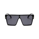 Classy Luxury Men Sunglasses Fashion Glamour Brand Glasses for Women Square Frame Golden Designer Shades