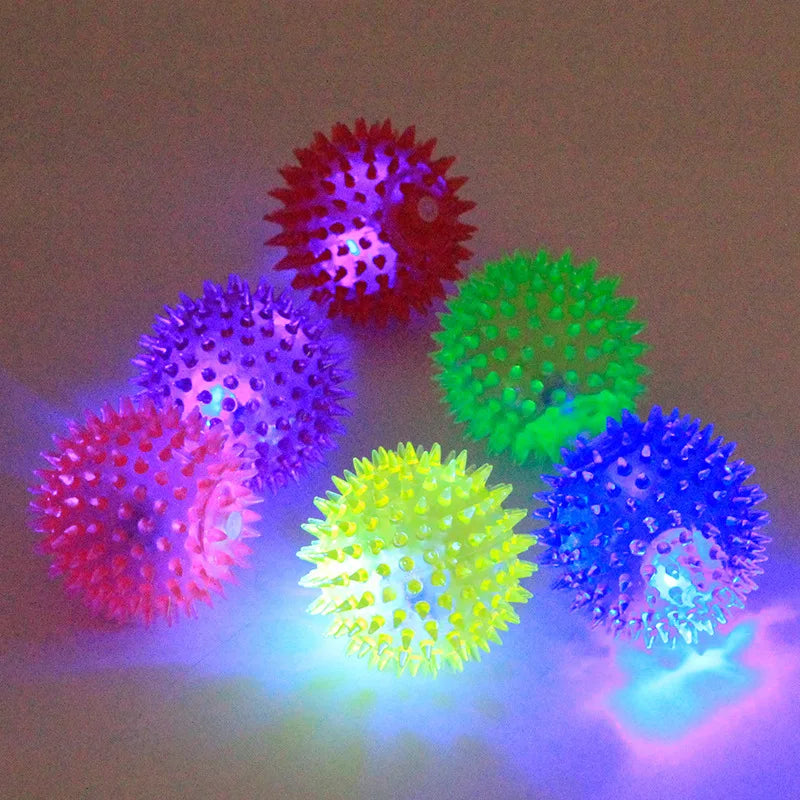 LED Blinking Cat Ball Cat Toy Colorful Pet Dog Rubber Chew Bell Ball Playing Toy Safe and Non-toxic Extra-tough Rubber Material