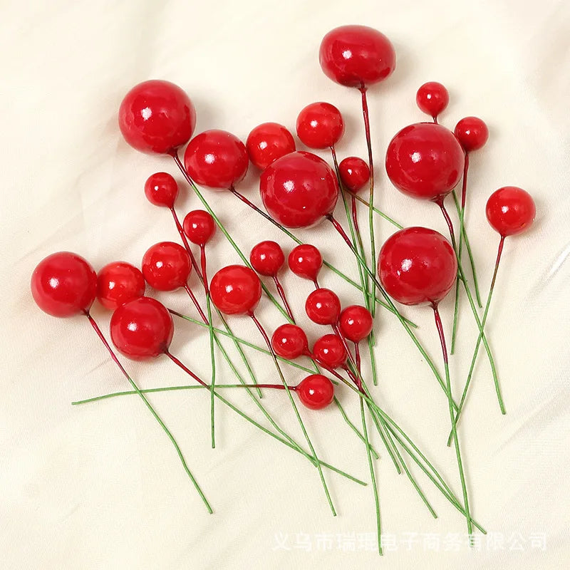 100Pcs Artificial Red Holly Berry Picks Stems Fake Winter Christmas Berries Decor for 2023 New Year DIY Garland Wreath Ornaments