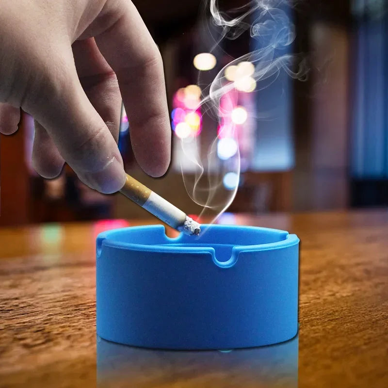 Eco-Friendly Silicone Soft Round Ashtray Ash Tray Holder PLuminous Portable Fluorescent Ashtray Anti-Scalding Cigarette Holder