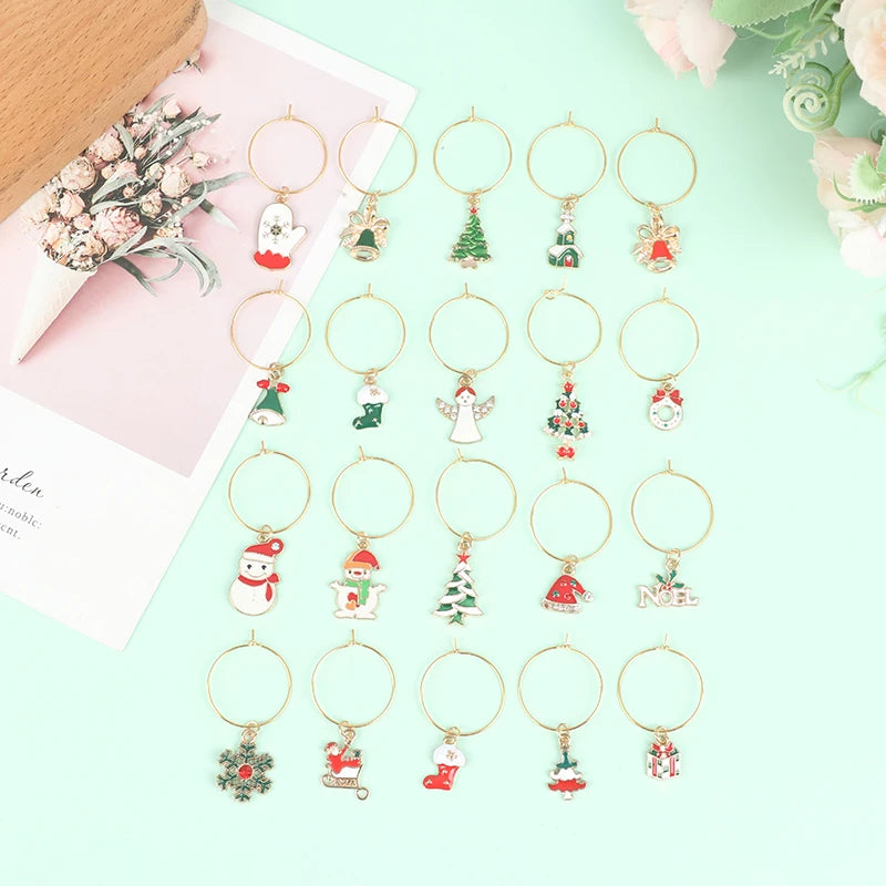 20Pcs Christmas Wine Glass Markers Holiday Drink Marker Charms for Wine Glasses