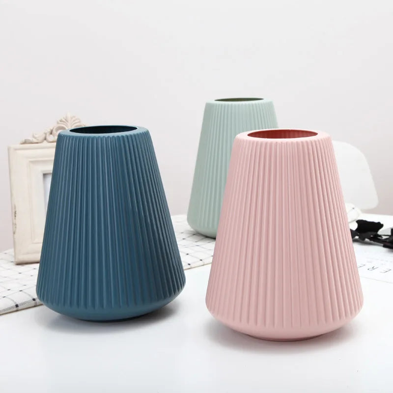 Nordic Creative Vase Home Decor Flower Vases for Homes Wet and Dry Planter Desk Decoration Imitation Ceramic Plastic Crafts